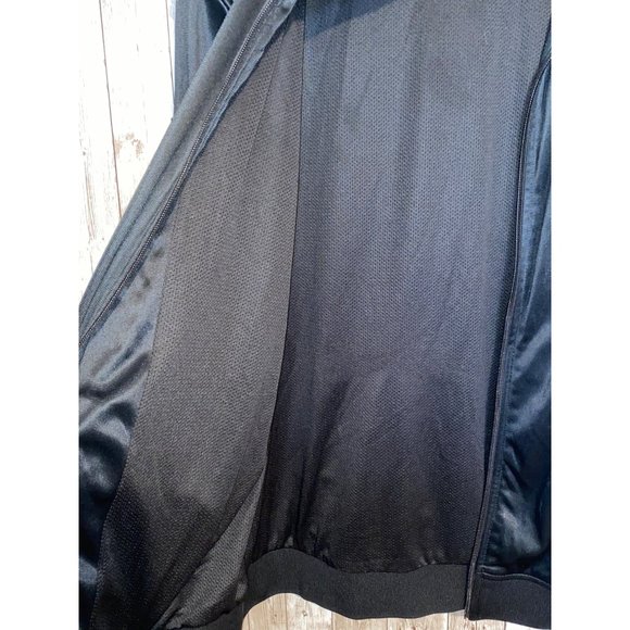 Men's Black Full Zip Coogi Signature Bomber Patch Jacket Coat Size XL Satin Feel - Picture 11 of 15